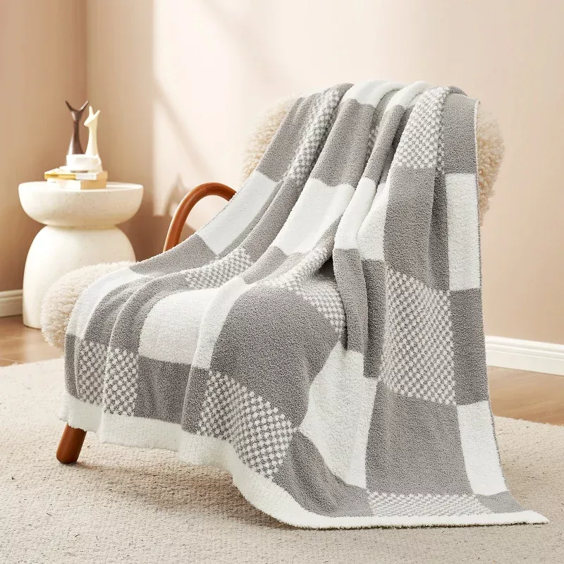 Checkered Feather Yarn Throw Blanket - Grey Grey & White