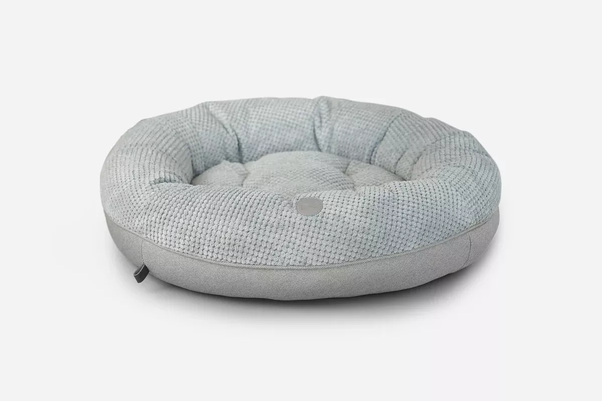Chester & Lee | Moonlight Gray Donut Dog Bed