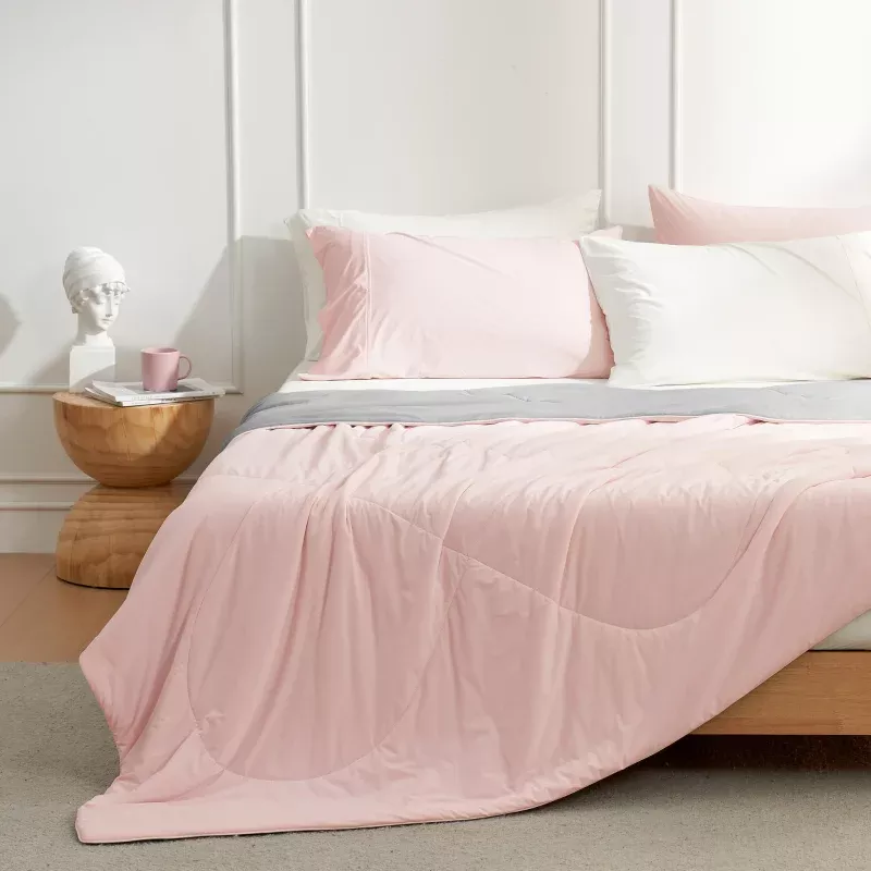 Cloud-Like Extra Cooling Comforter - Pink Pink/Grey