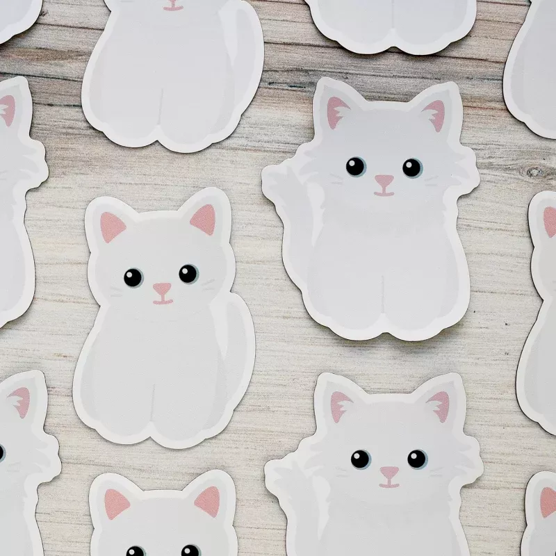 Looks Like My Cat! White cat magnet