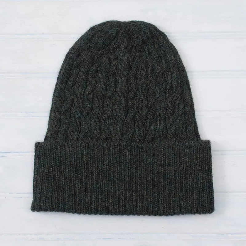 NOVICACable-Knit 100% Alpaca Hat in Moss from Peru, ‘Moss Braid Cascade’