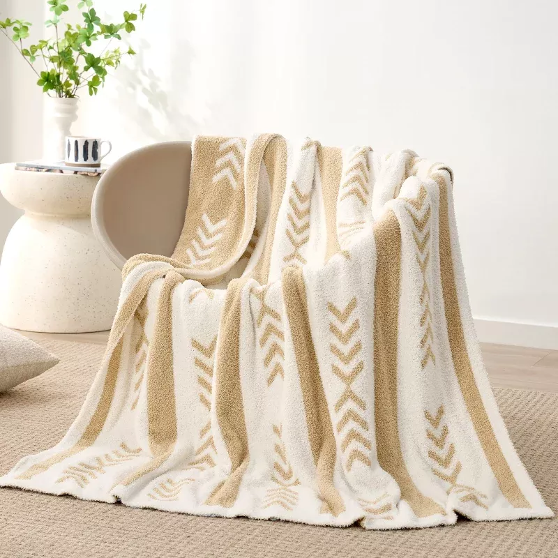 Reversible Boho Feather Yarn Knit Throw Blanket Beige