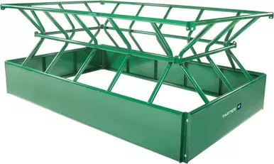 Tarter Large Square Bale Feeder